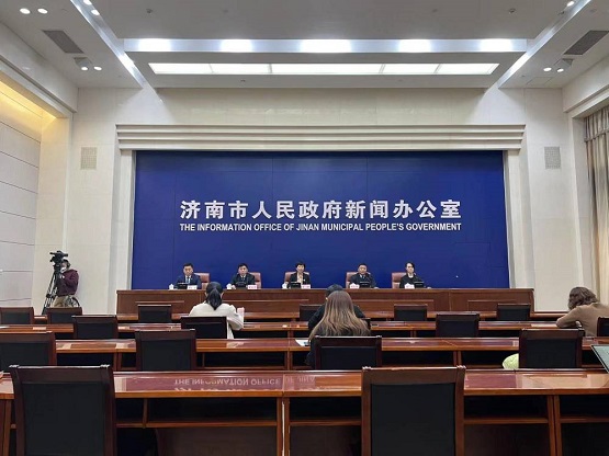 濟(jì)南市委、市政府召開新聞發(fā)布會(huì)介紹濟(jì)南市1-11月生態(tài)環(huán)境保護(hù)工作情況