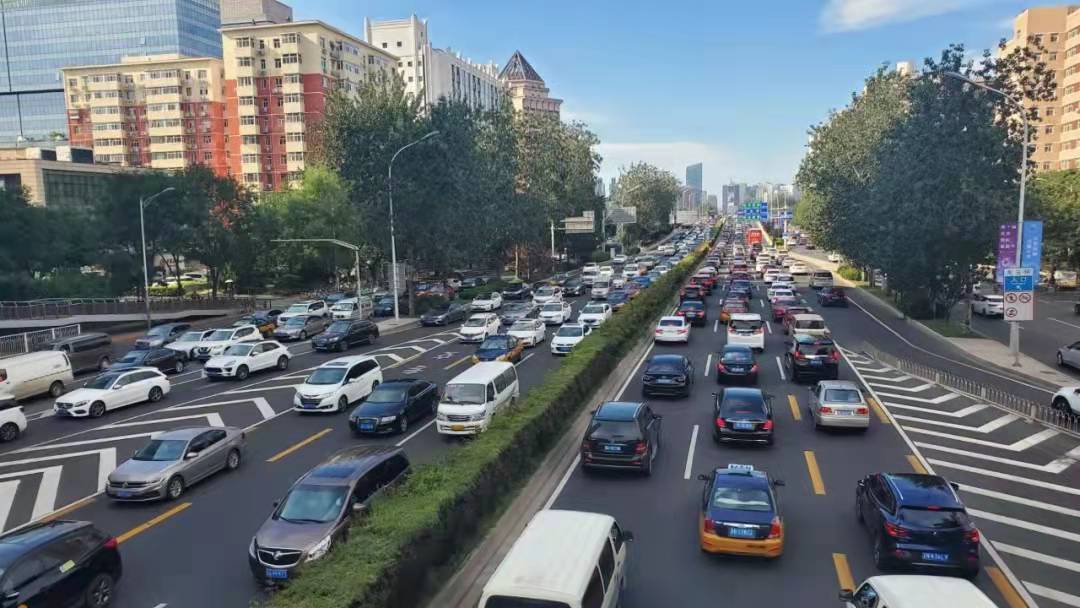 連續(xù)7年銷量破2000萬輛 同比增長6.5％ 挺住了！中國乘用車市盡顯韌性