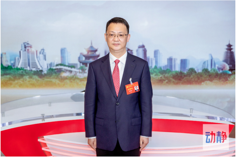 傳統(tǒng)制造企業(yè)如何把大數(shù)據(jù)智能制造，融入到傳統(tǒng)制造業(yè)中去改造升級，這是關(guān)鍵