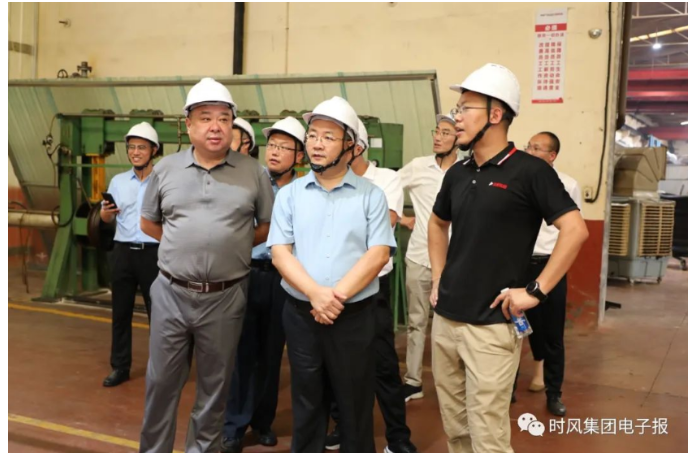先后主要拜訪和考察了青島平度旺裕橡膠、啟航輪胎、星航橡膠科技、榮成浦林成山輪胎、威海佳航科技輪胎公司、三角輪胎和騰森輪胎公司，加快錦綸化纖產(chǎn)品的市場開發(fā)和產(chǎn)業(yè)發(fā)展。