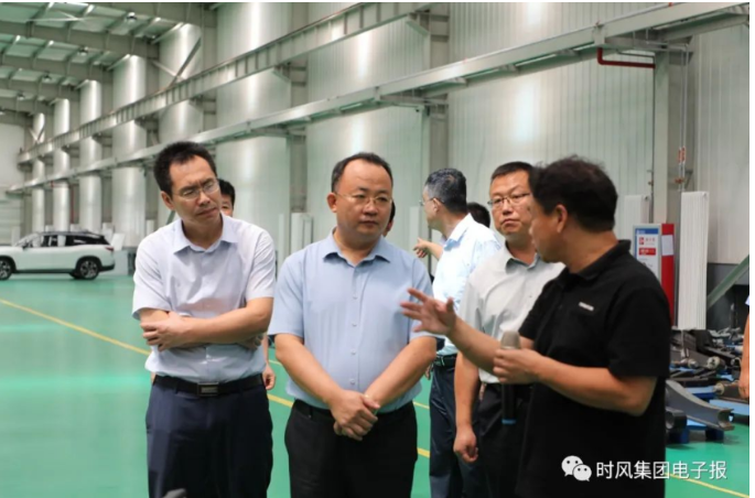 天潤工業(yè)主要生產(chǎn)曲軸、連桿，是中國制造業(yè)單項冠軍企業(yè)、中國鑄造行業(yè)單項冠軍企業(yè)