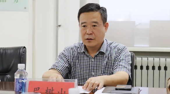 萬達集團董事局董事、輪值執(zhí)行總裁巴樹山帶隊到耐斯特炭黑公司進行項目驗收