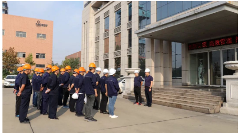 　郭新軍副總裁要求，各部門、車間一是要進一步提高政治站位，切實把安全工作作為重大的政治任務(wù)抓緊抓實。