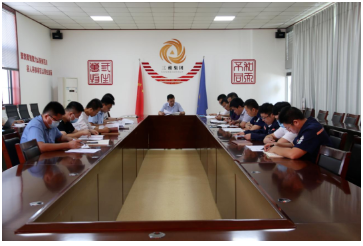 集團(tuán)要以本次會議為契機(jī)，從嚴(yán)從實(shí)從細(xì)抓好信訪穩(wěn)定各項(xiàng)工作，持續(xù)深入排查存在苗頭性、傾向性的不穩(wěn)定因素，為集團(tuán)高質(zhì)量可持續(xù)發(fā)展保駕護(hù)航，以優(yōu)異的成績迎接黨的二十大勝利召開。