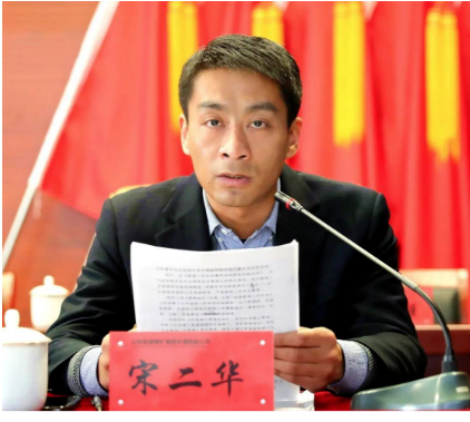 山東能源旗下兩家輪胎公司董事長有了新的任命。3月16日，豐源輪胎發(fā)布公告，選舉宋二華先生為公司董事長。