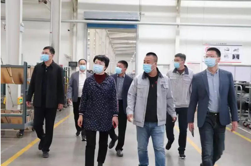 廣宗縣委副書記、政府縣長鄭曉燕一行到經(jīng)濟(jì)開發(fā)區(qū)部分企業(yè)調(diào)研疫情防控、經(jīng)濟(jì)運(yùn)行、安全生產(chǎn)、環(huán)保措施落實等情況。