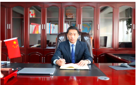 棗礦橡膠公司董事長、總經(jīng)理宋二華