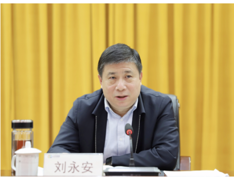 棗礦橡膠公司召開(kāi)2023年工作會(huì)議暨2022年度總結(jié)表彰會(huì)議。