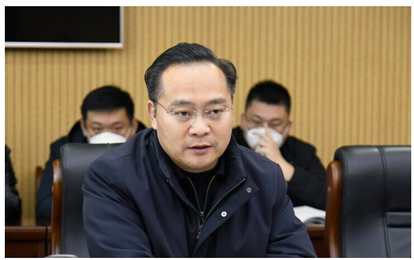 政府領(lǐng)導(dǎo)親臨，調(diào)研15億輪胎項目