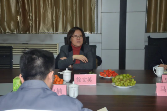然而，徐文英會(huì)長(zhǎng)表示，輪胎行業(yè)近幾年來最艱難的時(shí)刻雖然已經(jīng)過去，行業(yè)發(fā)展勢(shì)頭正在好轉(zhuǎn)，但競(jìng)爭(zhēng)依然激烈，如何在未來取得更好的發(fā)展也是一大難題。為此，她提出了一些具體的建議。
