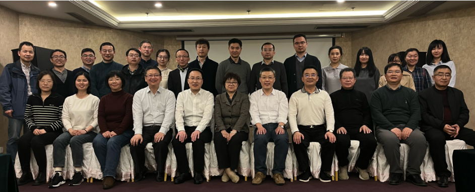 結(jié)合“征求意見稿”內(nèi)容，與會專家對標準文本進行了充分的討論，對各細分專業(yè)污染物產(chǎn)污節(jié)點進行了明確。同時，針對污染預防方面，重新界定了工藝范圍，優(yōu)化了工藝技術(shù)。重點討論了末端的收集和治理，分別進行了可行技術(shù)及相關參數(shù)的討論和確定，最終達成了一致意見。