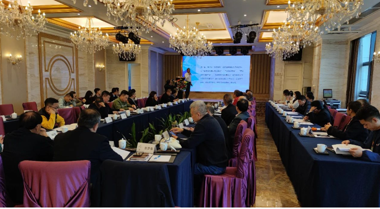 會議最后，羅宇會長做了會議總結(jié)，指出今天的會議反映了大家把商會當(dāng)成自己的家，也想把商會提升一個臺階的急迫心情，非常感謝。商會工作任重道遠，將成為商會工作的主線和未來商會改革的方向。下一步，商會將根據(jù)大家的意見完善商會的2023年下階段計劃工作，并希望大家積極參與、支持商會工作。