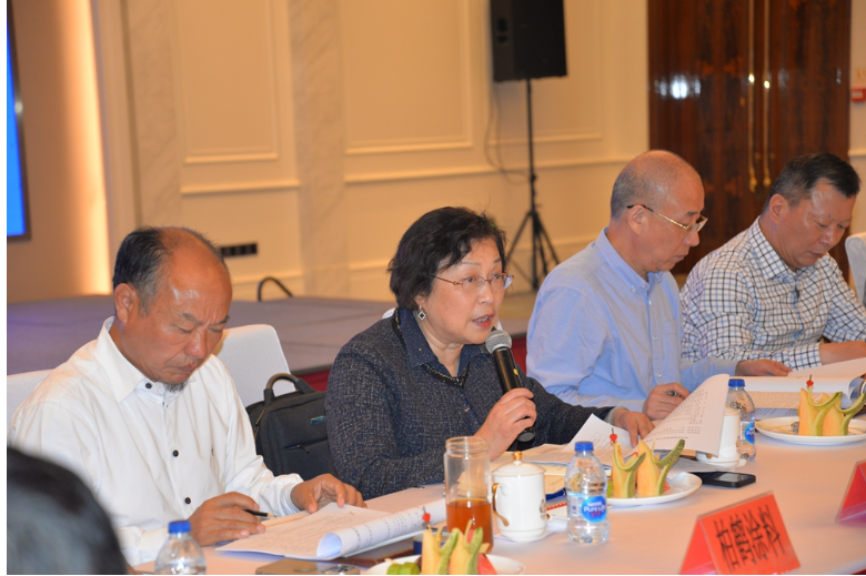 同時，李心一秘書長向與會代表匯報了《2023年度常州市涂料協(xié)會工作計劃》草案，該工作報告隨后草案交由理事會討論并獲得一致通過。大會還公布了《協(xié)會增補理事、會員單位》，增補2家企業(yè)成為常州市涂料協(xié)會理事單位，8家企業(yè)成為會員單位。