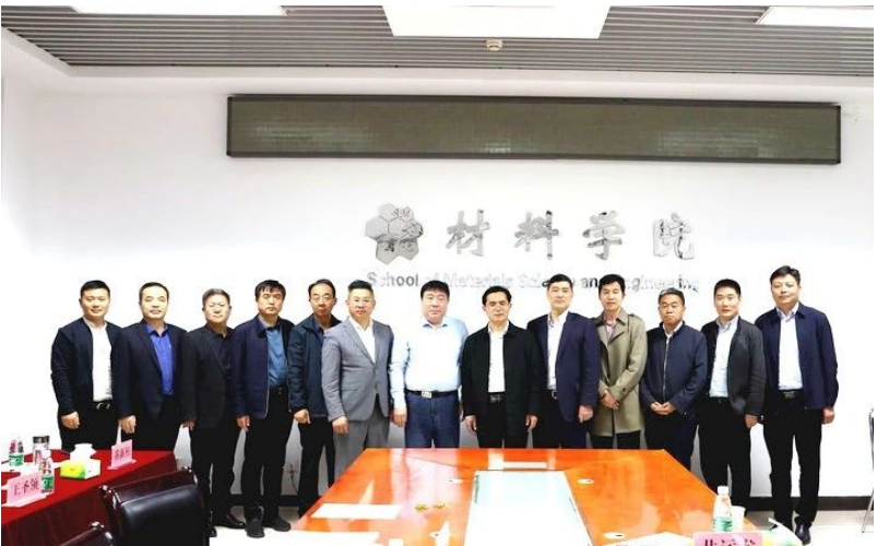 本次研討會為相關(guān)專家和企業(yè)代表提供了一個(gè)交流合作的平臺，旨在共同探索廢舊輪胎轉(zhuǎn)化利用的創(chuàng)新技術(shù)和可行方案，推動廢舊輪胎產(chǎn)業(yè)的高質(zhì)量發(fā)展，為建設(shè)無廢城市做出貢獻(xiàn)。