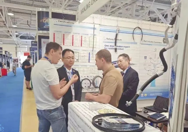 南京利德東方橡塑科技有限公司自2020年起積極展開國際市場(chǎng)拓展計(jì)劃，獲得了可喜的發(fā)展成果。在經(jīng)過多次努力之后，該公司已經(jīng)成功建立了與美國、加拿大、日本、墨西哥、伊朗以及俄羅斯等國家的牢固業(yè)務(wù)伙伴關(guān)系。