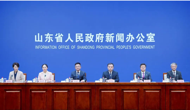山東省政府新聞辦在濟南舉行新聞發(fā)布會，就山東省科技成果轉(zhuǎn)化工作情況進行了介紹，并回答記者提問。