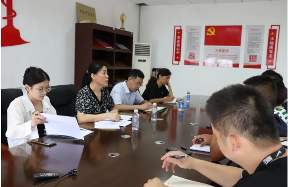 墾利區(qū)商務局副局長楊立海表示對公司的發(fā)展前景表示肯定，并承諾在今后的工作中，該局將持續(xù)與企業(yè)保持緊密的溝通與合作，提供政策支持，確保各項工作得以順利實施，共同營造穩(wěn)健、健康的發(fā)展環(huán)境。
