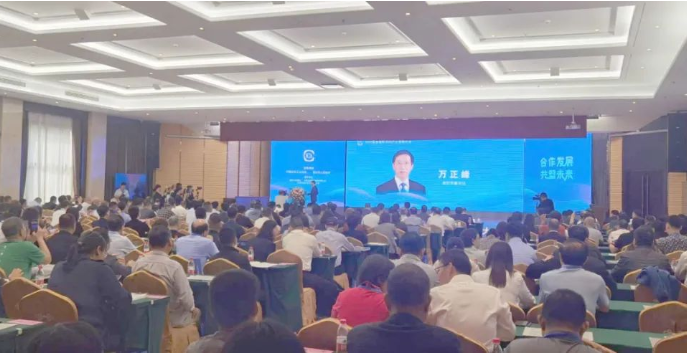 萬正峰：濮陽有“三度”讓涂料企業(yè)放心投資、舒心創(chuàng)業(yè)