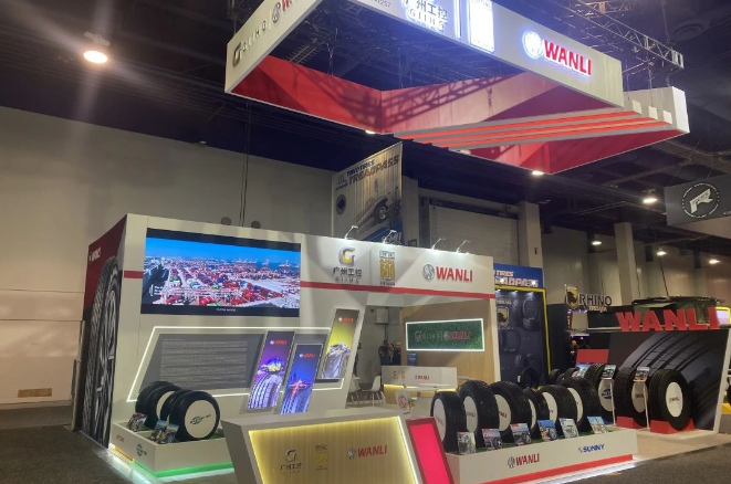 美國(guó)拉斯維加斯國(guó)際改裝車展覽會(huì)(SEMA SHOW)于10月31日至11月3日在拉斯維加斯會(huì)展中心盛大開展，SEMA改裝展被譽(yù)為北美地區(qū)首屈一指的改裝展，與德國(guó)埃森改裝展、東京改裝展齊名，堪稱世界三大改裝展。萬力輪胎公司攜帶超過十款明星產(chǎn)品參展，令觀眾大開眼界。